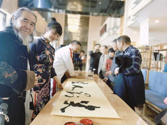 首屆一品天下三月三書畫藝術節隆重舉行，共促文化藝術交流